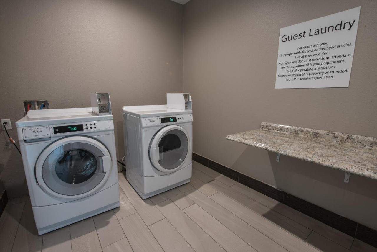 Holiday Inn Express & Suites Houston - Hobby Airport Area By Ihg Bagian luar foto