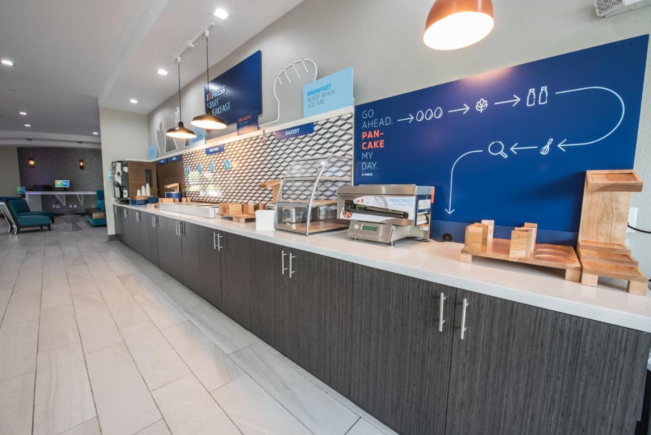 Holiday Inn Express & Suites Houston - Hobby Airport Area By Ihg Bagian luar foto