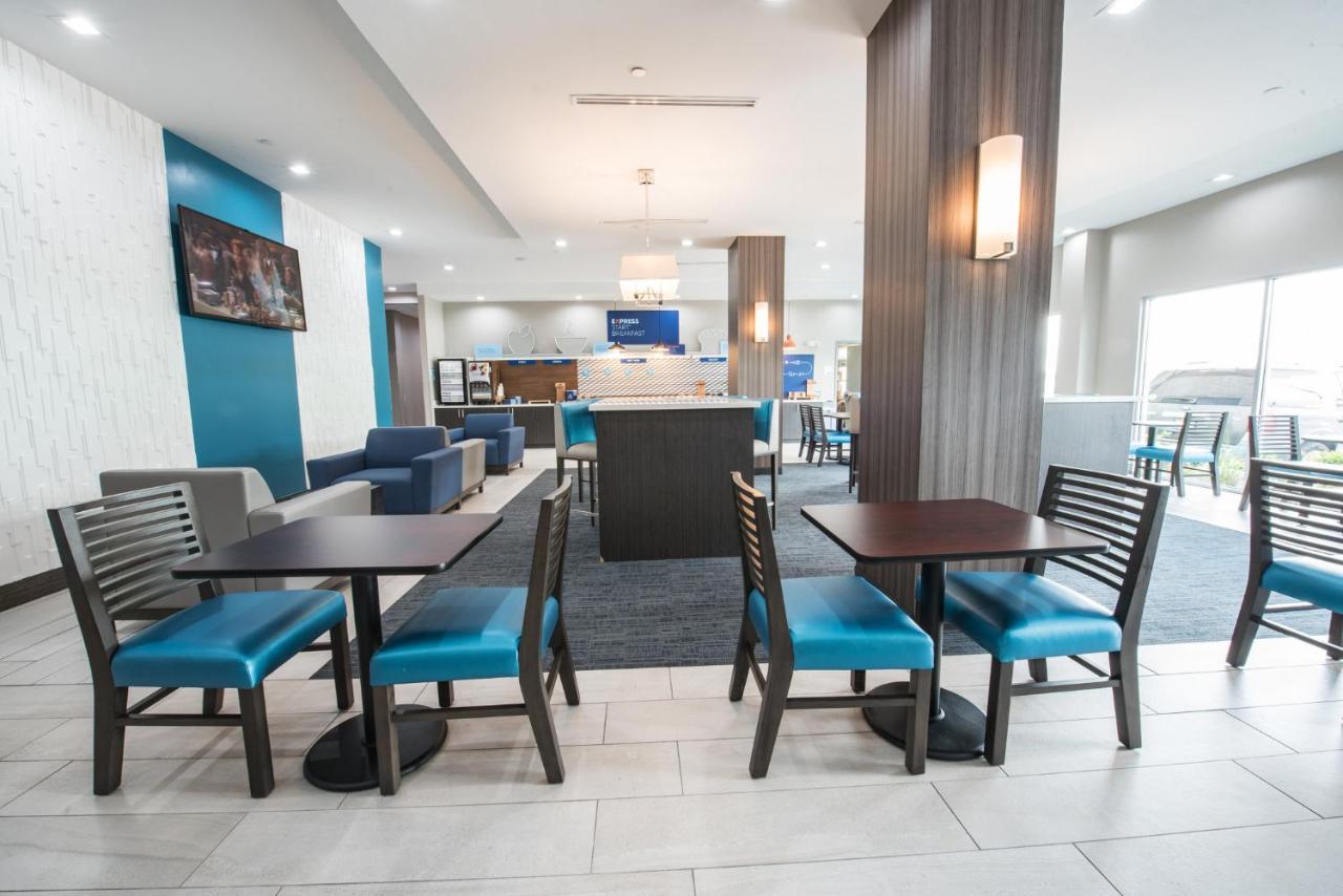 Holiday Inn Express & Suites Houston - Hobby Airport Area By Ihg Bagian luar foto